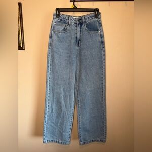 WeWoreWhat Women’s Straight Leg Light Wash Jeans